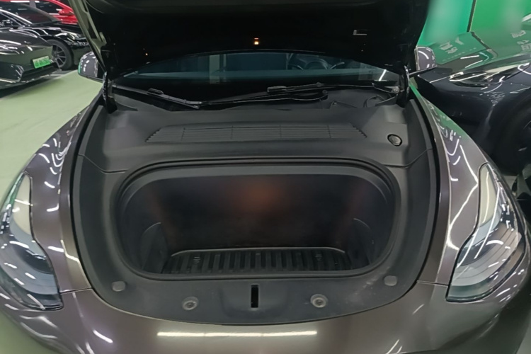 Tesla Model Y 2022 #20 Tesla Model Y 2022 car image #20