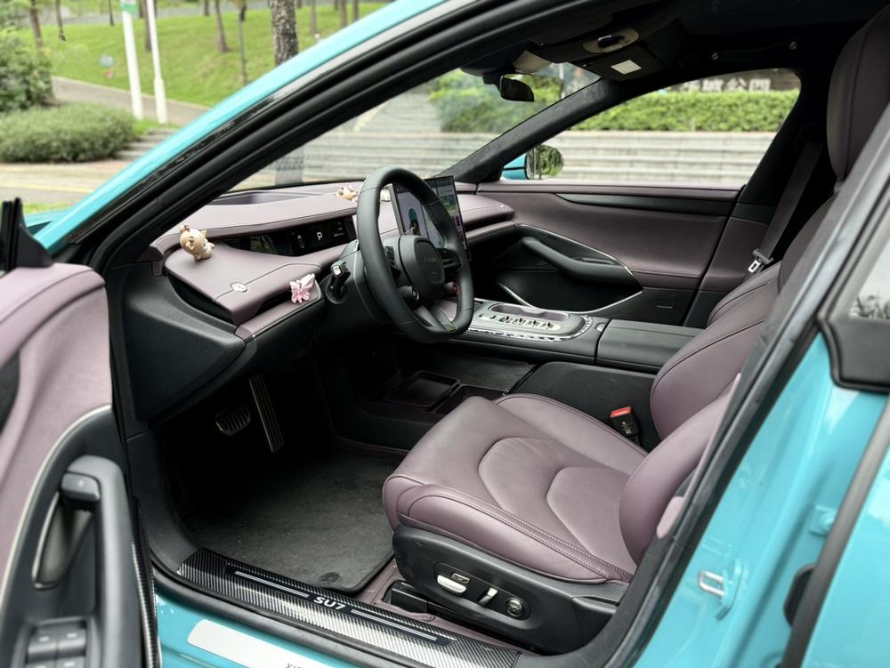 MI SU7 2024 immagine di auto #8