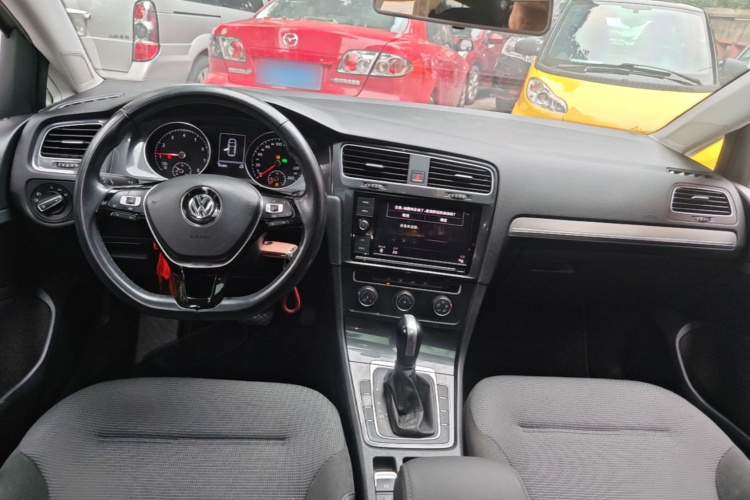 Volkswagen Golf 2019 #11 Volkswagen Golf 2019 car image #11