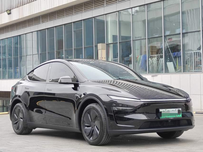 Tesla Model Y 2026 #3 Tesla Model Y 2026 car image #3