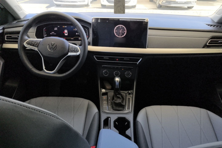 Volkswagen Lavida 2025 car image #10