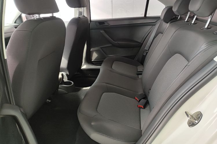 Volkswagen Santana 2017 #17 Volkswagen Santana 2017 car image #17