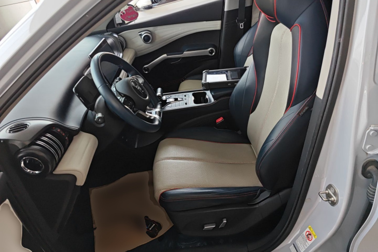 BYD Yuan Plus 2022 صورة سيارة #15