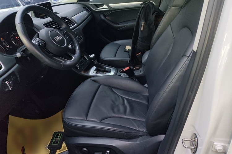 Audi Q3 2016 #15 Audi Q3 2016 car image #15