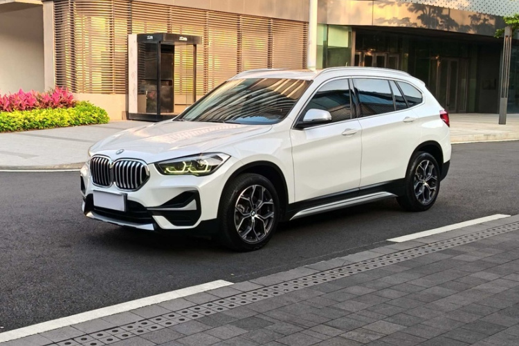 BMW X1 2022 car image #2
