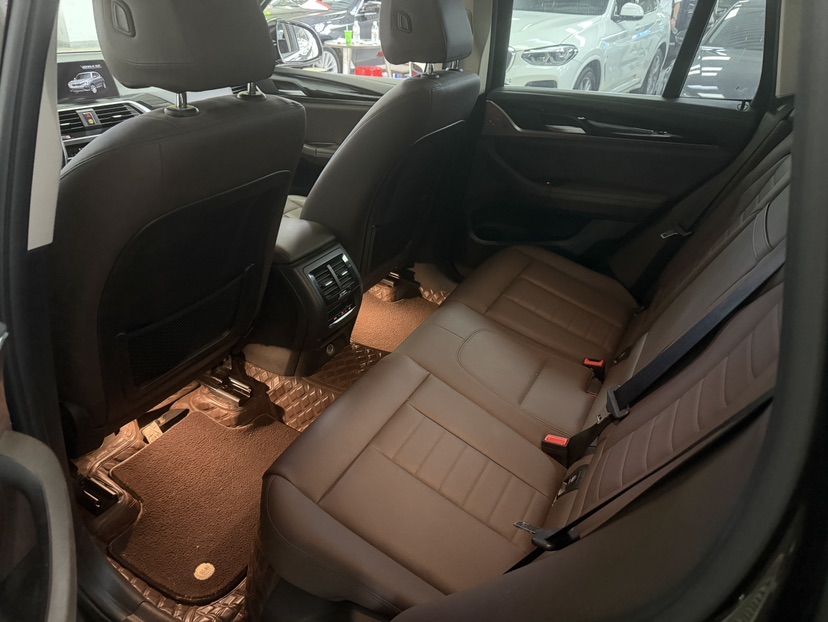 BMW X3 2018 car image #6