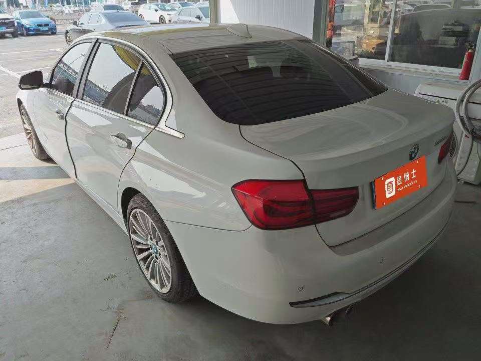 BMW 3 Series 2018 #4 BMW 3 Series 2018 car image #4