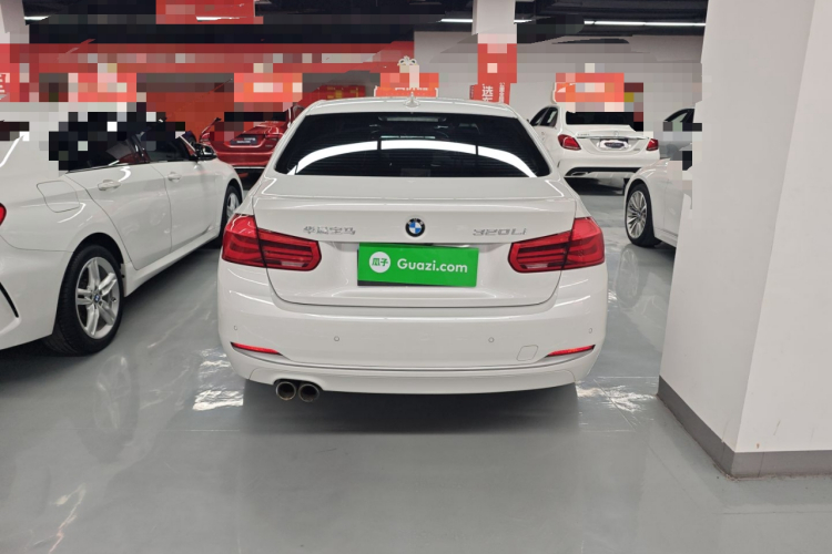 BMW 3 Series 2018 car image #4