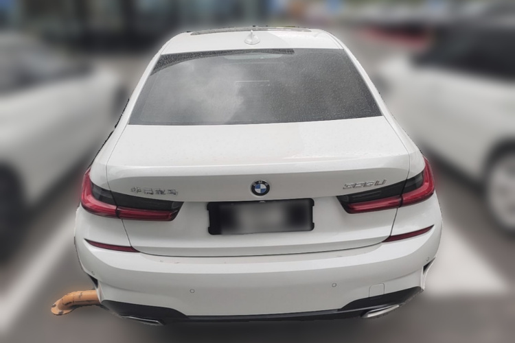 BMW 3 Series 2021 car image #6