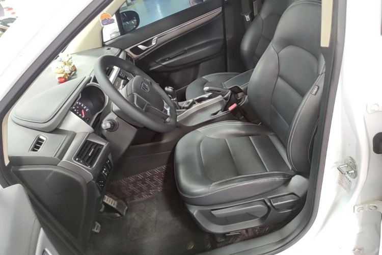 GEELY Emgrand GS 2018 car image #15