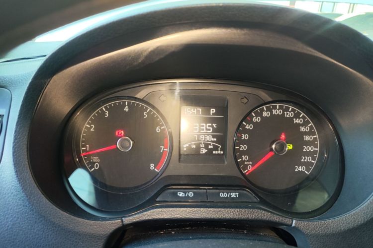 Volkswagen Polo 2019 car image #12