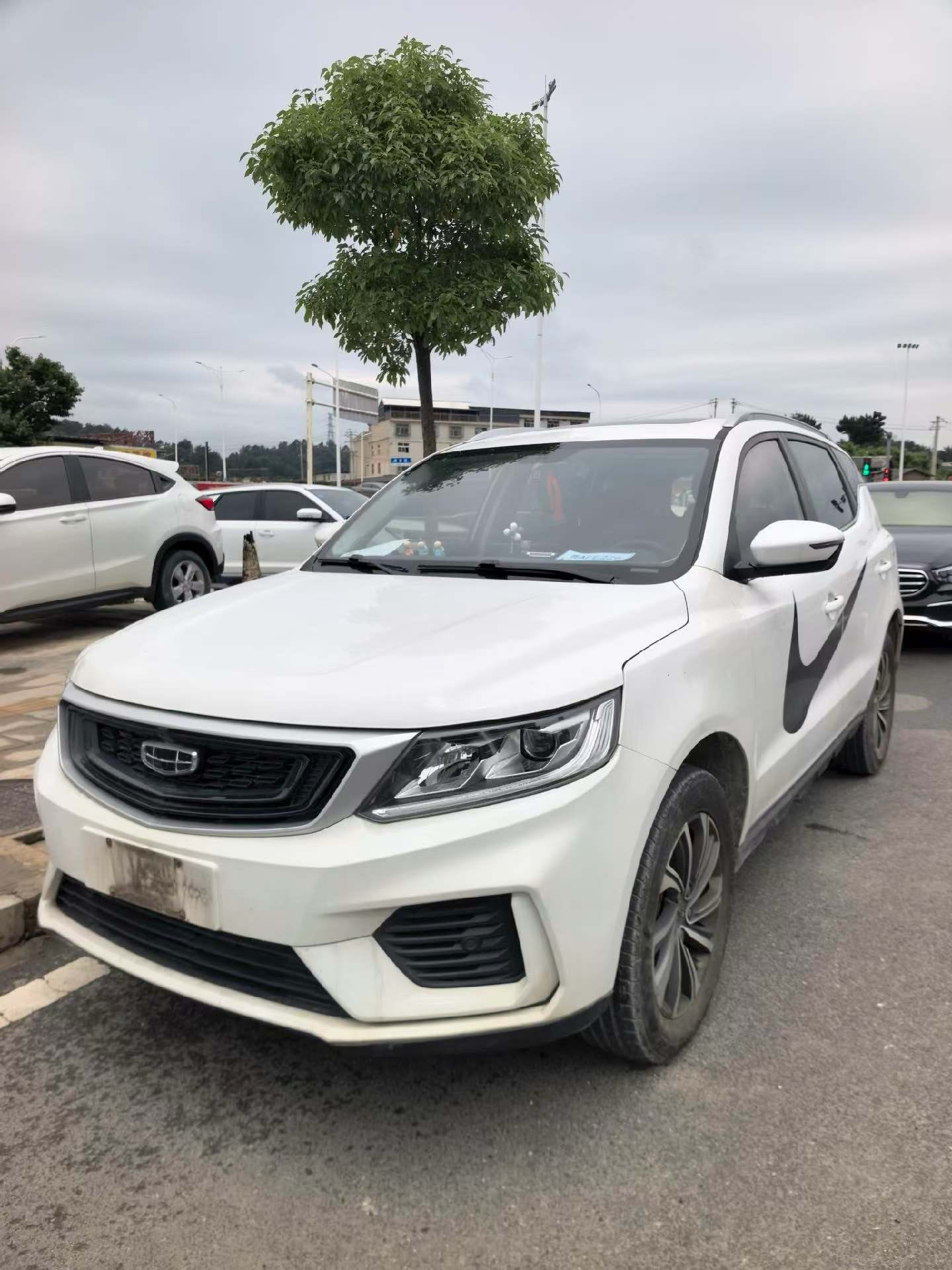 GEELY Vision X6 2020 car image 