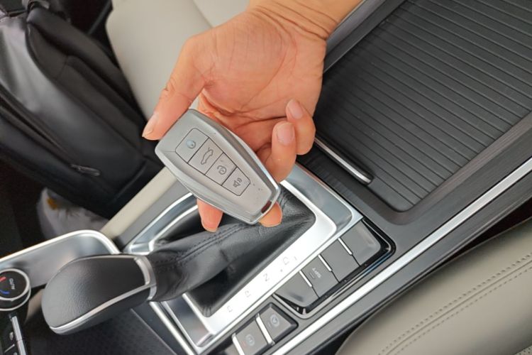 GEELY Binray 2018 #14 GEELY Binray 2018 immagine di auto #14