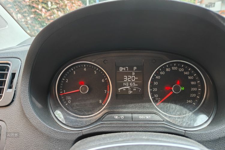 Volkswagen Polo 2016 صورة سيارة #13