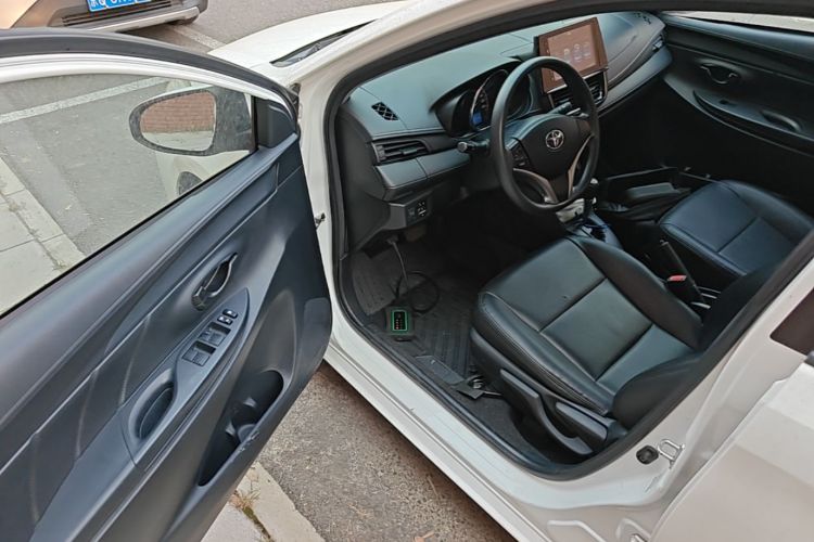 Toyota Vios 2021 immagine di auto #16