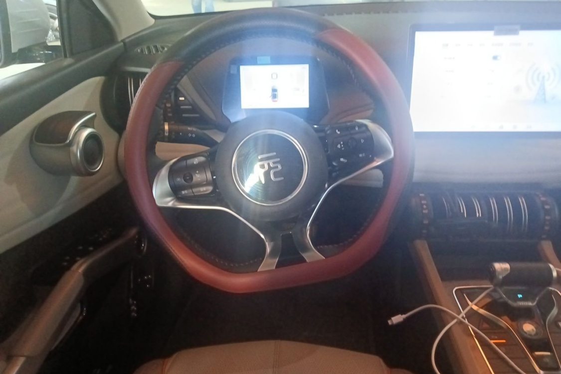 BYD Yuan Plus 2024 immagine di auto #22