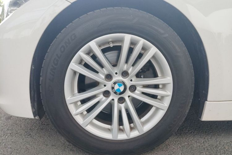 BMW 3 Series 2015 #9 BMW 3 Series 2015 car image #9