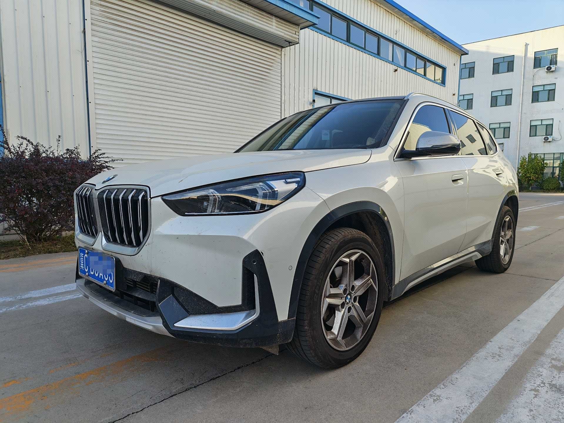 BMW X1 2023 BMW X1 2023 immagine di auto