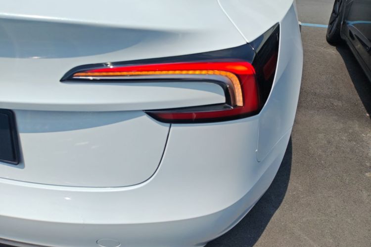 Tesla Model 3 2024 #8 Tesla Model 3 2024 car image #8