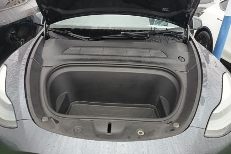 Tesla Model Y 2021 #20 Tesla Model Y 2021 car image #20