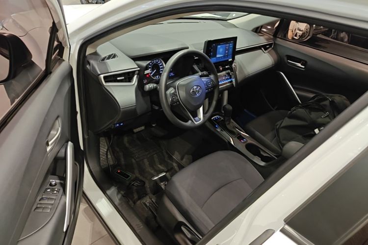 Toyota Corolla Cross 2022 #16 Toyota Corolla Cross 2022 car image #16