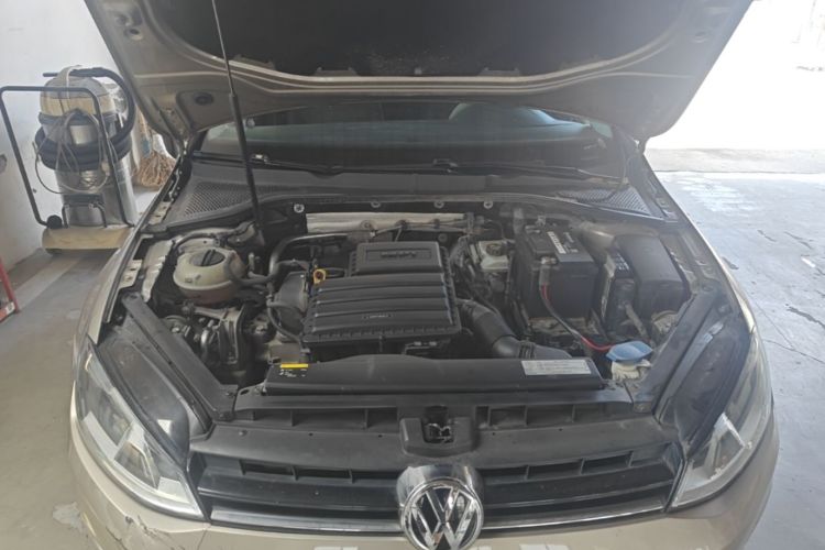 Volkswagen Golf 2016 car image #25