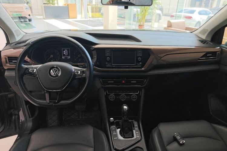 Volkswagen Tharu 2019 #10 Volkswagen Tharu 2019 car image #10