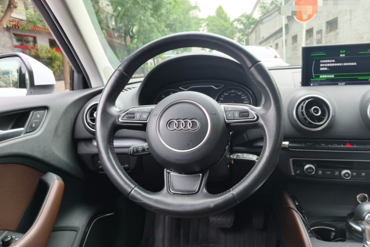 Audi A3 2015 immagine di auto #11