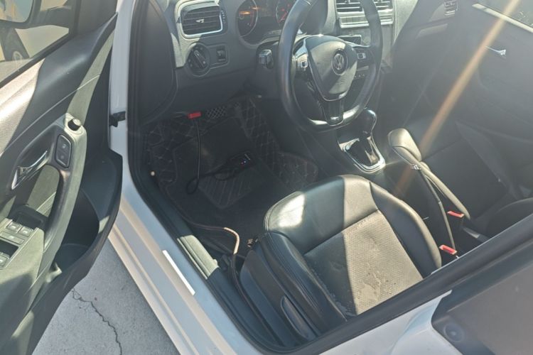Volkswagen Polo 2016 #12 Volkswagen Polo 2016 car image #12