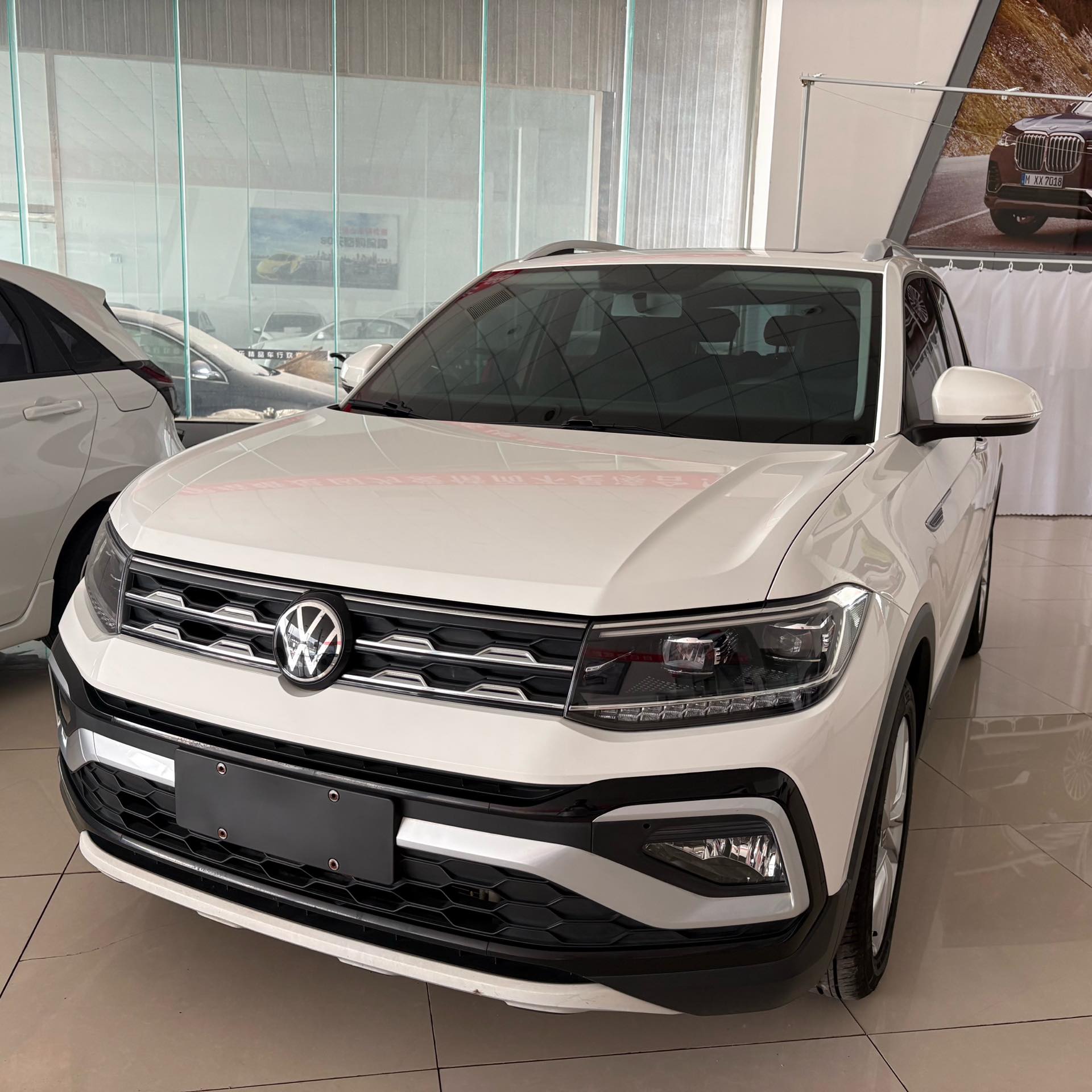 Volkswagen T-Cross 2021 car image 