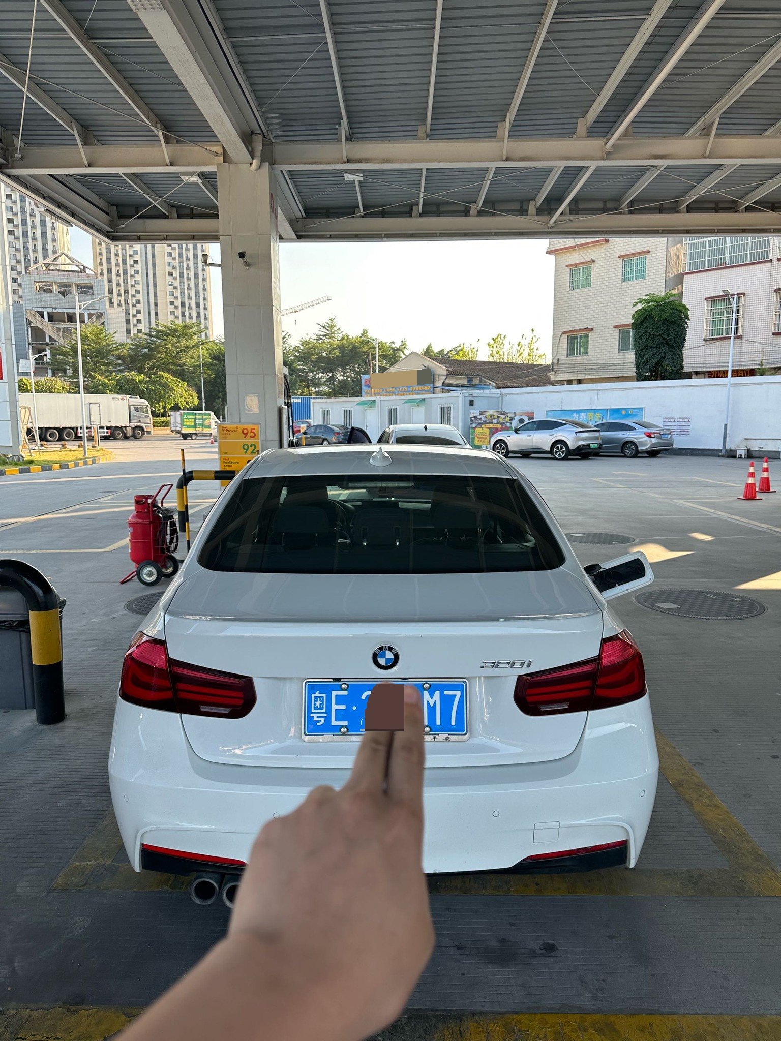 BMW 3 Series 2018 imagem de carro #5