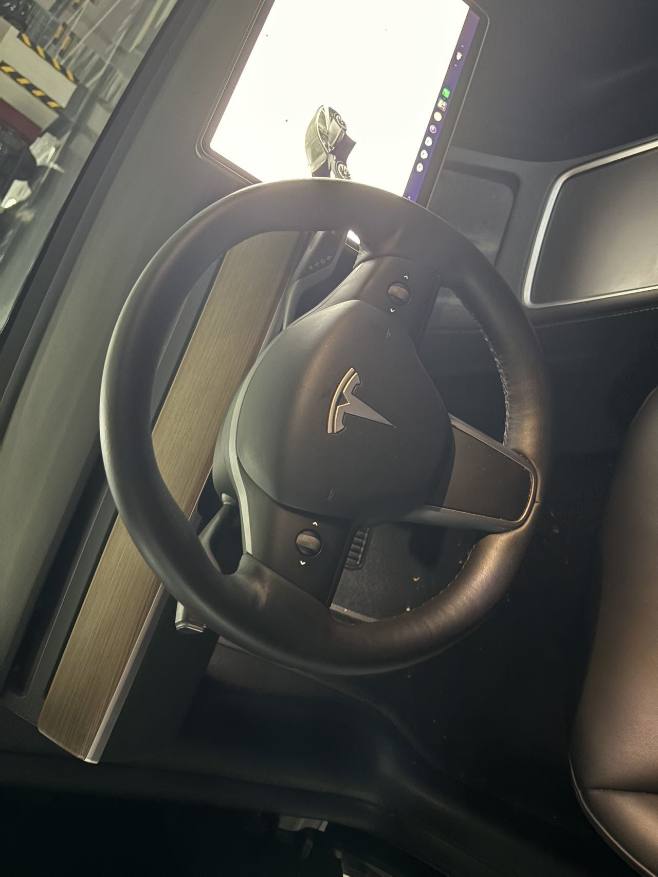 Tesla Model Y 2021 #3 Tesla Model Y 2021 car image #3