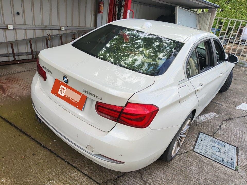 BMW 3 Series 2018 imagen de coche #5