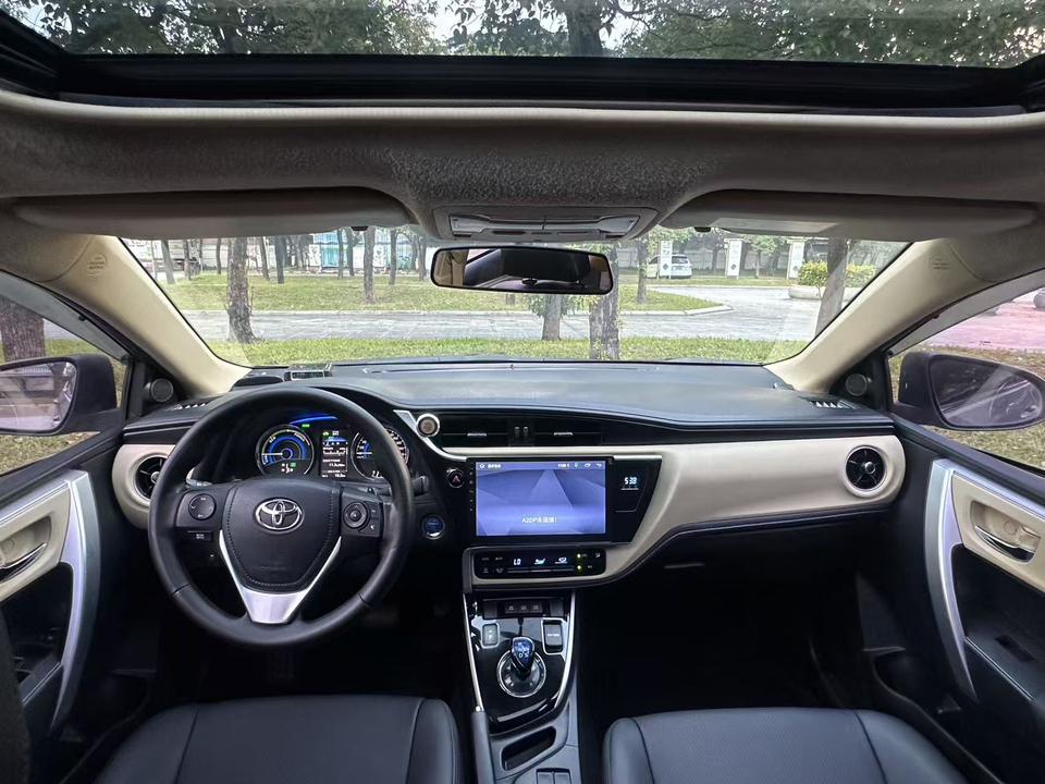 Toyota Corolla 2018 immagine di auto #10