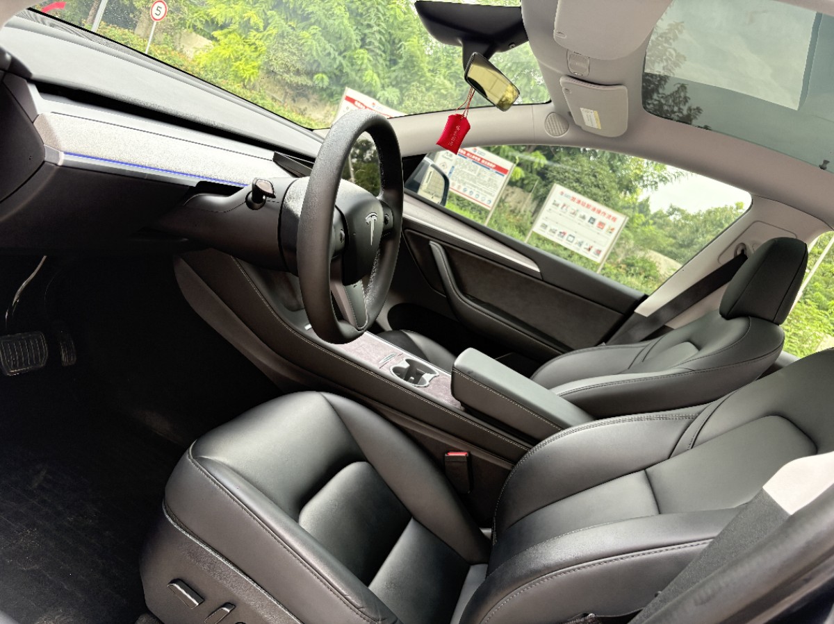 Tesla Model Y 2024 #4 Tesla Model Y 2024 immagine di auto #4