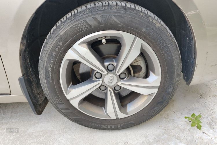 GEELY Emgrand GL 2018 car image #9