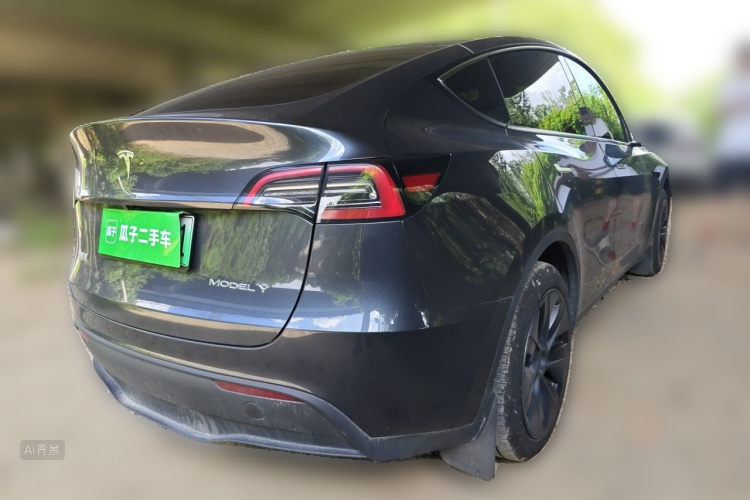 Tesla Model Y 2024 #7 Tesla Model Y 2024 car image #7