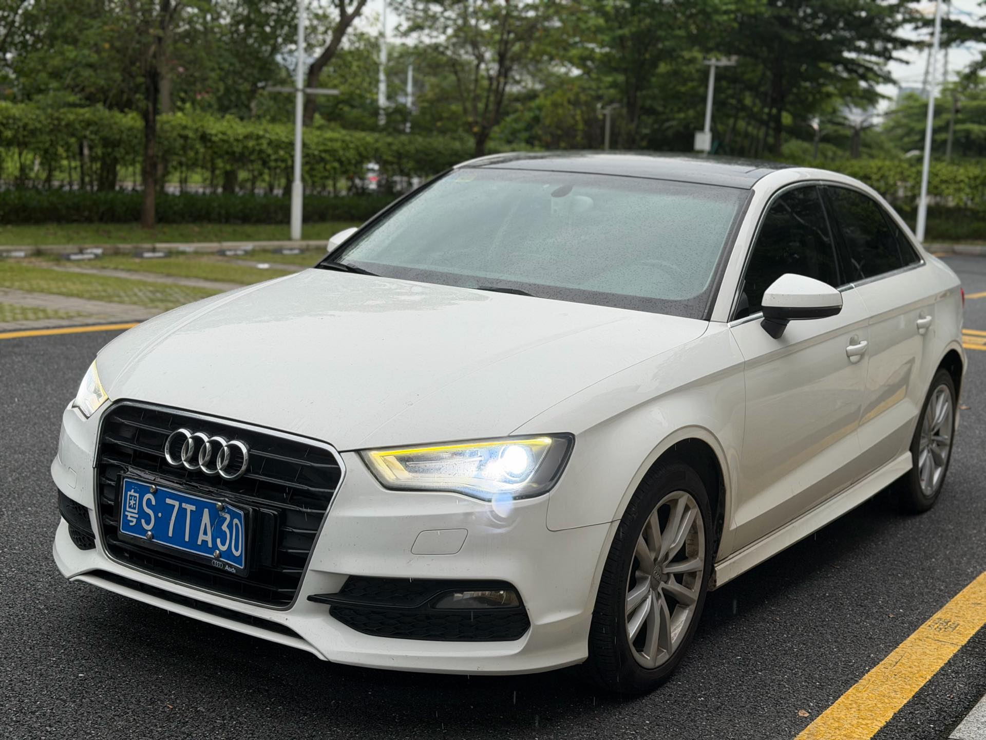 Audi A3 (Imported) 2014 car image 