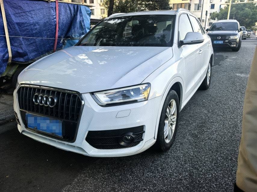 Audi Q3 2016 Audi Q3 2016 immagine di auto
