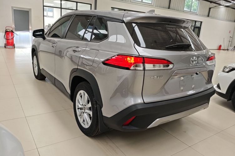 Toyota Corolla Cross 2024 immagine di auto #5