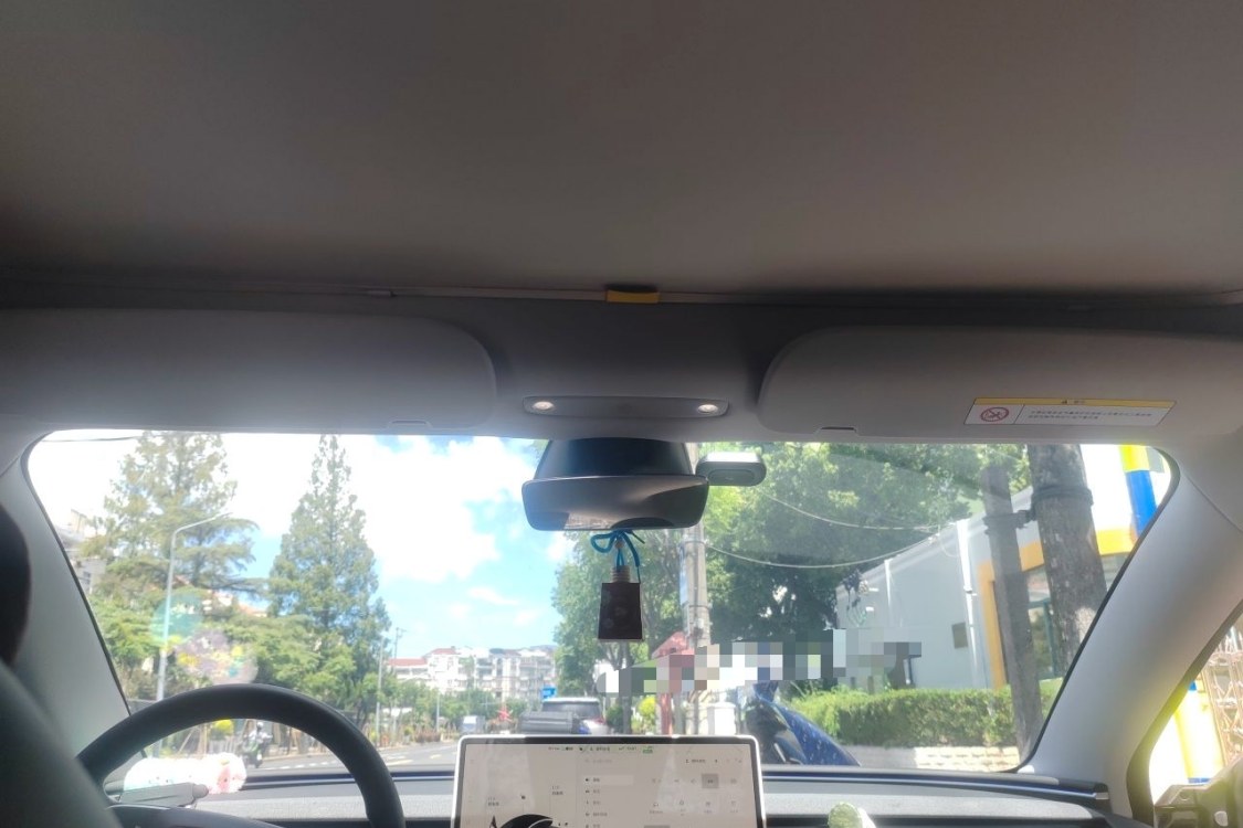 Tesla Model 3 2024 car image #20