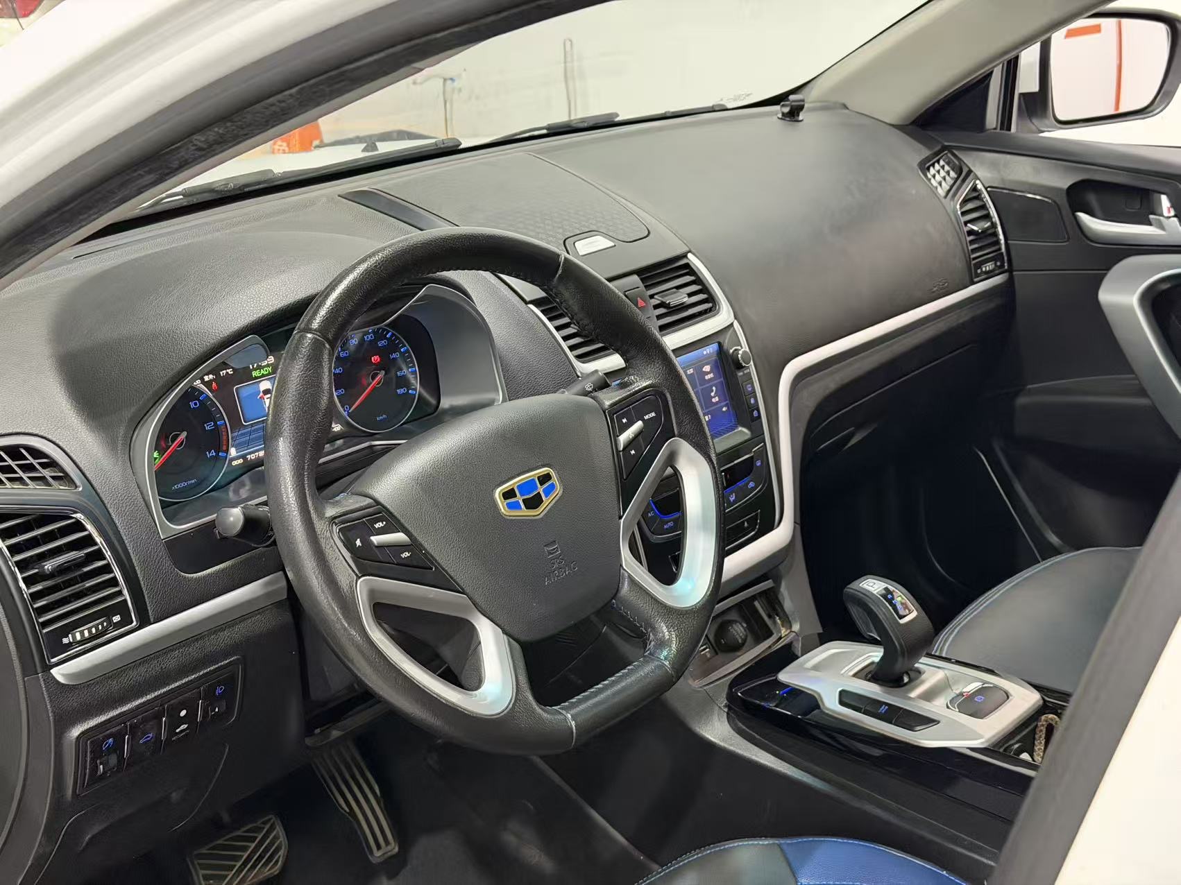 GEELY Emgrand New Energy 2017 #3 GEELY Emgrand New Energy 2017 car image #3