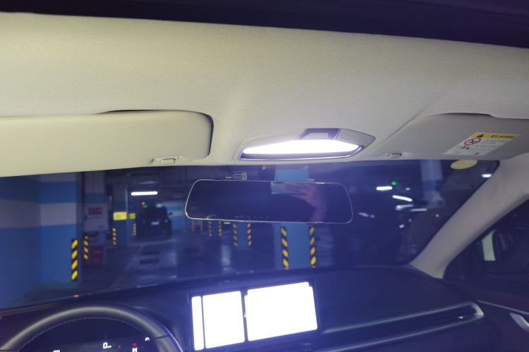GEELY Emgrand 2025 car image #16