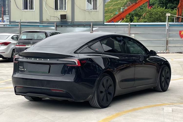 Tesla Model 3 2024 #7 Tesla Model 3 2024 car image #7