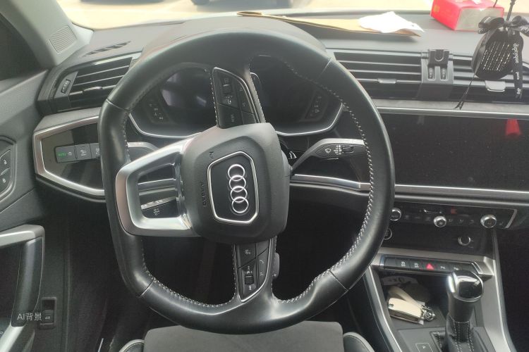 Audi Q3 2022 immagine di auto #12
