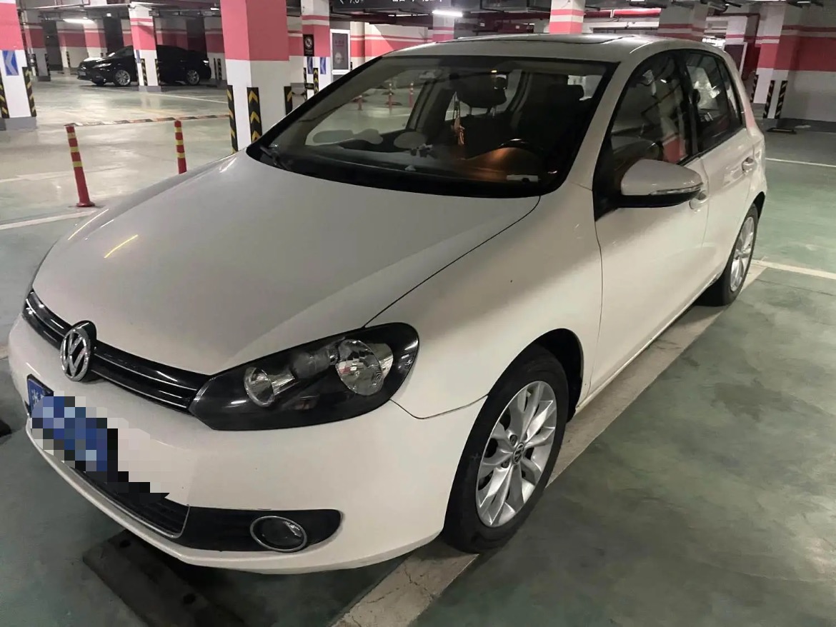 Volkswagen Golf 2014 Volkswagen Golf 2014 car image