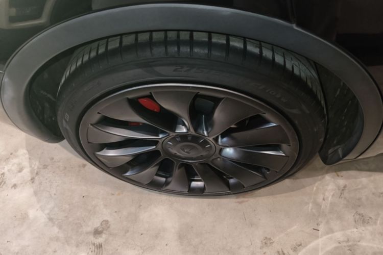 Tesla Model Y 2023 #10 Tesla Model Y 2023 car image #10
