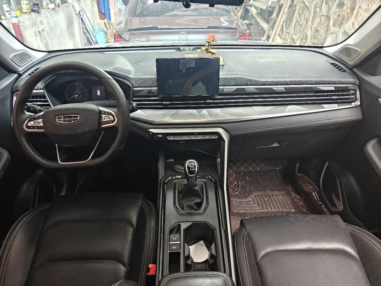 GEELY Vision X6 2022 car image #4