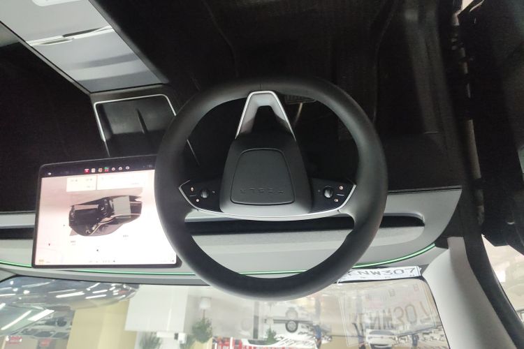 Tesla Model Y 2025 #11 Tesla Model Y 2025 image de voiture #11