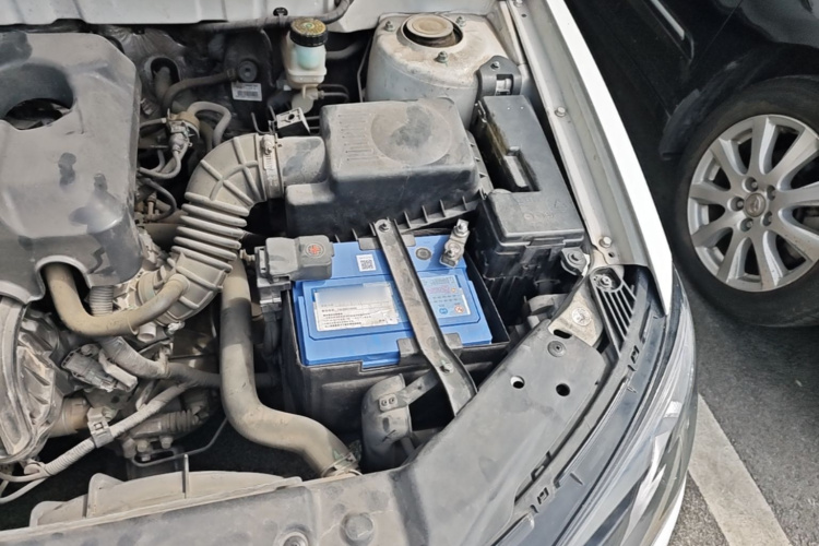GEELY Emgrand 2017 car image #24